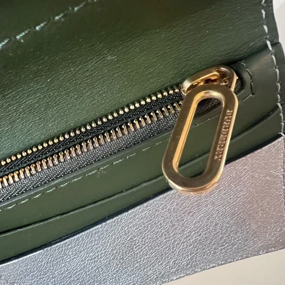 BURBERRY Silver Leather Highbury D-Ring Continental Wallet - Picture 11 of 13